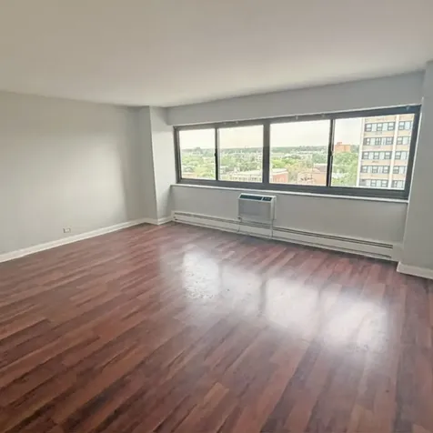 7337 South South Shore Drive Chicago IL 60649