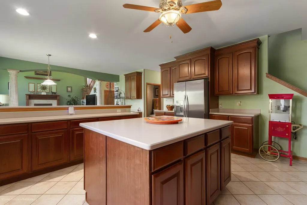 784 Lindsey Lane Bolingbrook IL 60440