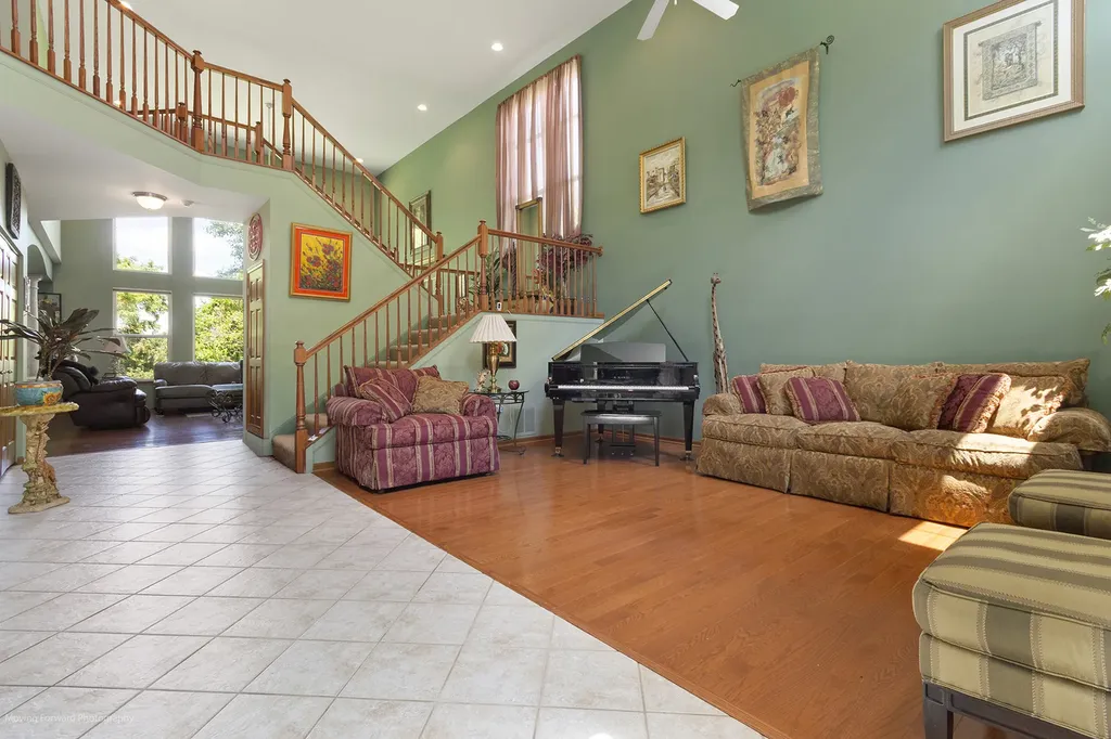 784 Lindsey Lane Bolingbrook IL 60440