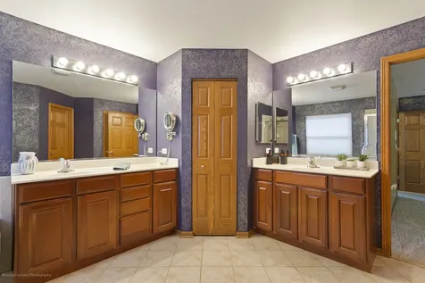 784 Lindsey Lane Bolingbrook IL 60440