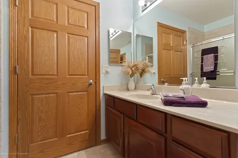 784 Lindsey Lane Bolingbrook IL 60440
