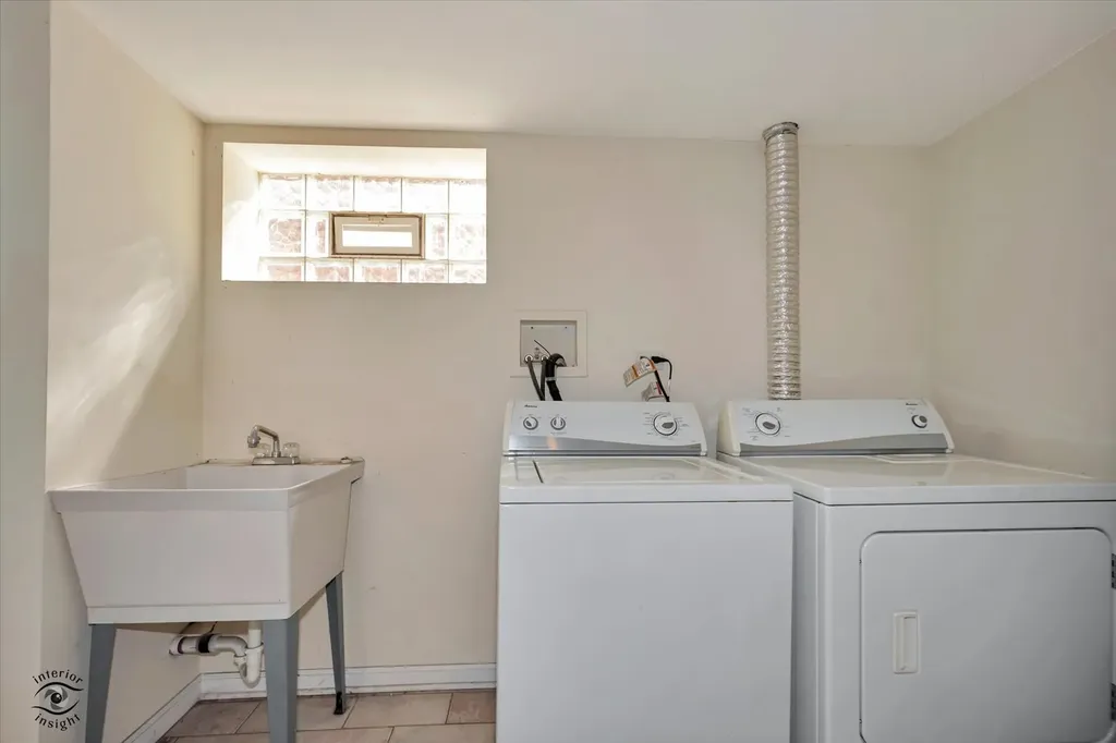 2344 East 83rd Street Chicago IL 60617