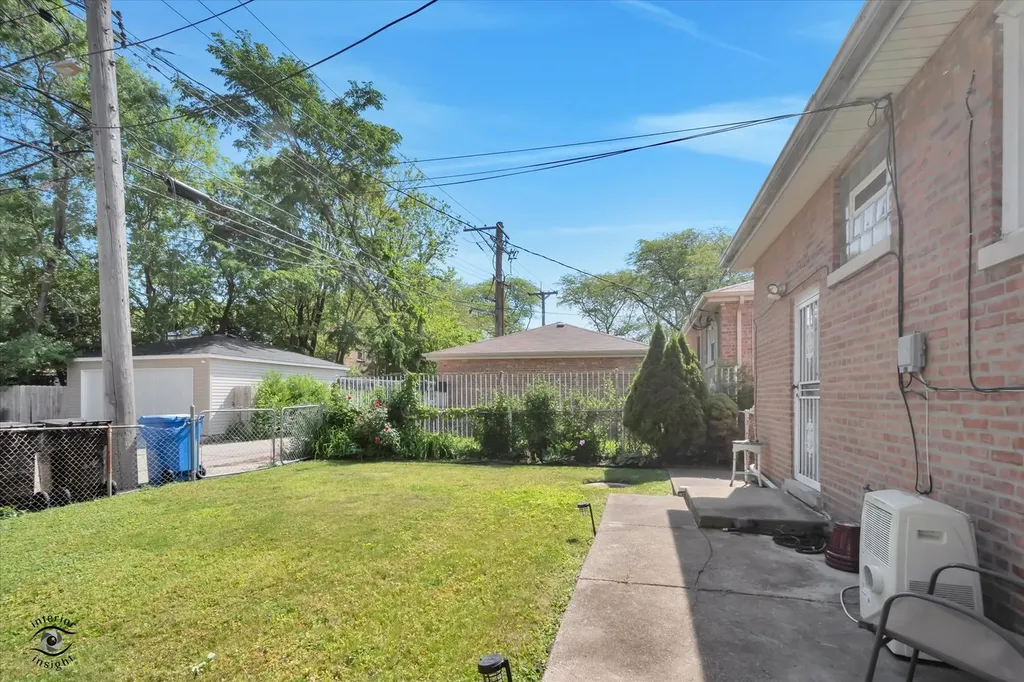 2344 East 83rd Street Chicago IL 60617