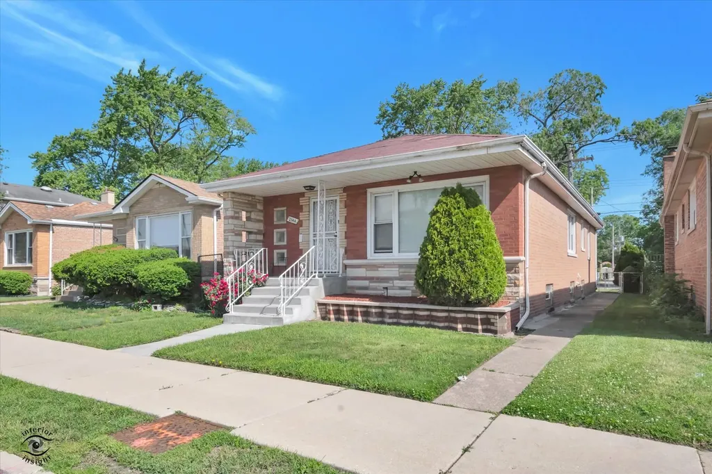 2344 East 83rd Street Chicago IL 60617
