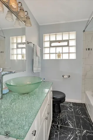 2344 East 83rd Street Chicago IL 60617