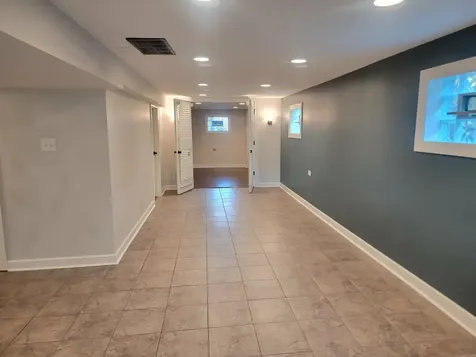11134 South Sawyer Avenue Chicago IL 60655