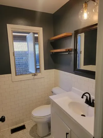 11134 South Sawyer Avenue Chicago IL 60655