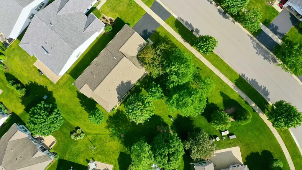 12245 Songbird Lane Huntley IL 60142