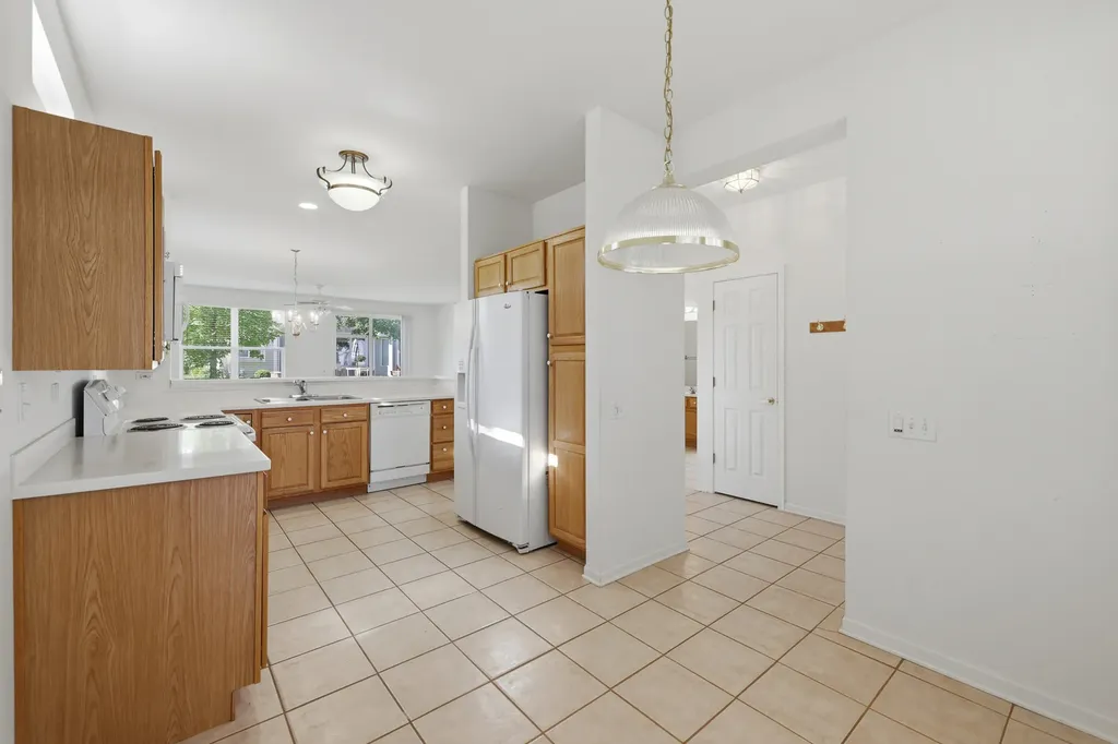12245 Songbird Lane Huntley IL 60142