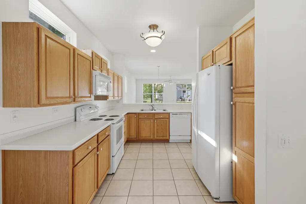 12245 Songbird Lane Huntley IL 60142