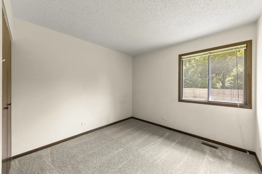 2S640 Continental Drive Warrenville IL 60555