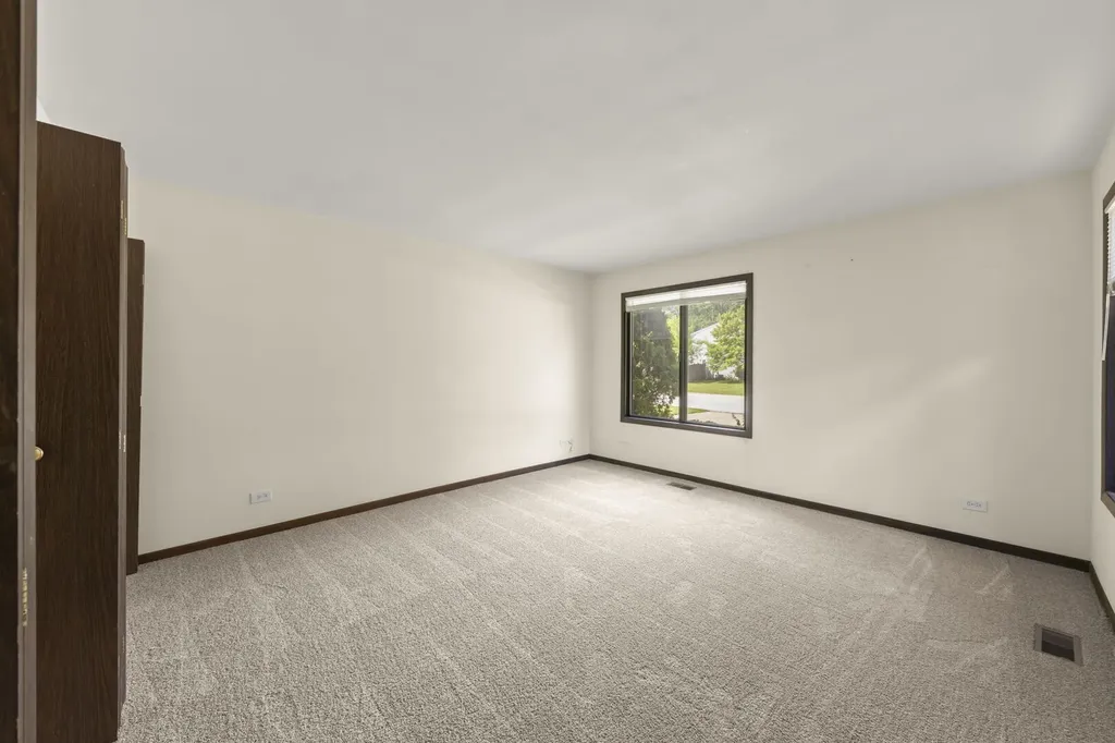 2S640 Continental Drive Warrenville IL 60555