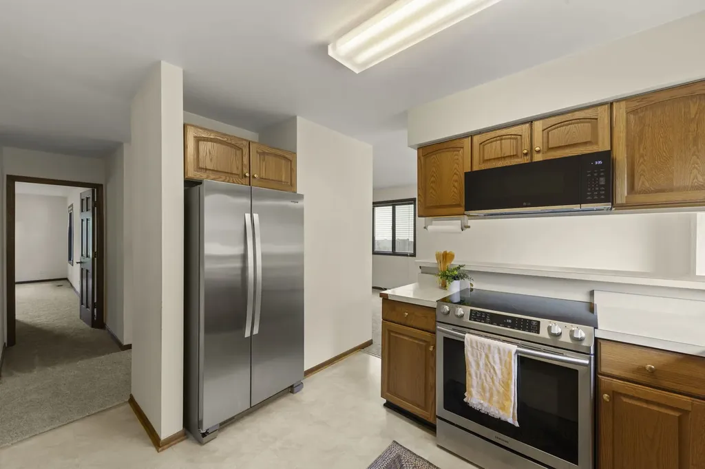 2S640 Continental Drive Warrenville IL 60555