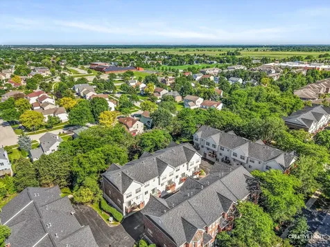 926 Shandrew Drive Naperville IL 60540