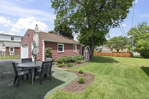511 North Maple Street Mount Prospect IL 60056