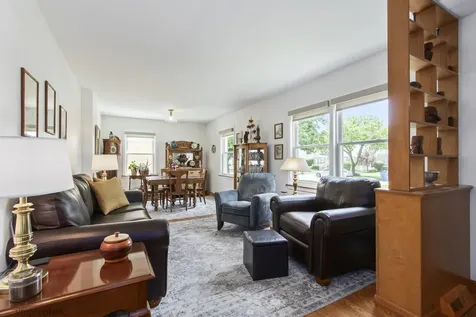 511 North Maple Street Mount Prospect IL 60056
