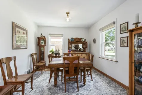 511 North Maple Street Mount Prospect IL 60056