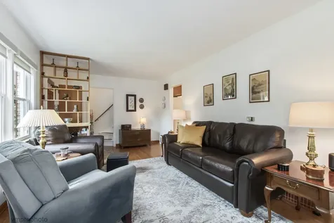 511 North Maple Street Mount Prospect IL 60056