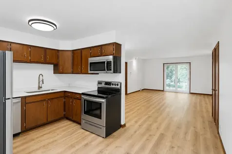 31 Green Oaks Drive Crystal Lake IL 60014