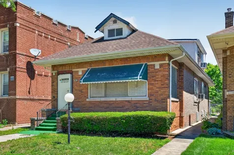7915 South Calumet Avenue Chicago IL 60619