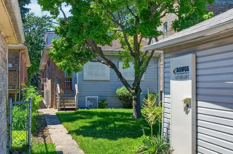 7915 South Calumet Avenue Chicago IL 60619