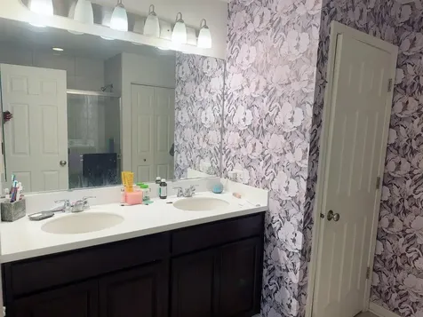 137 Lawrence Lane Matteson IL 60443
