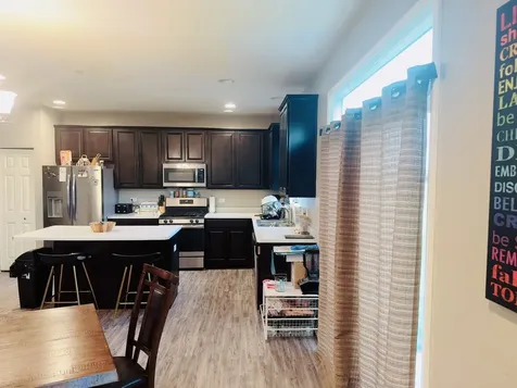 137 Lawrence Lane Matteson IL 60443