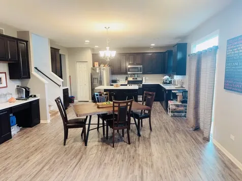 137 Lawrence Lane Matteson IL 60443