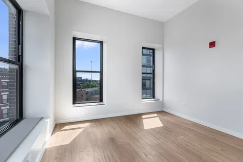 805 North Milwaukee Avenue Chicago IL 60642