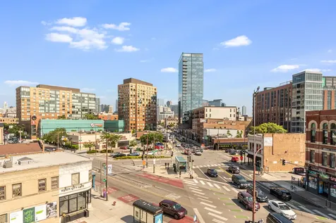 805 North Milwaukee Avenue Chicago IL 60642