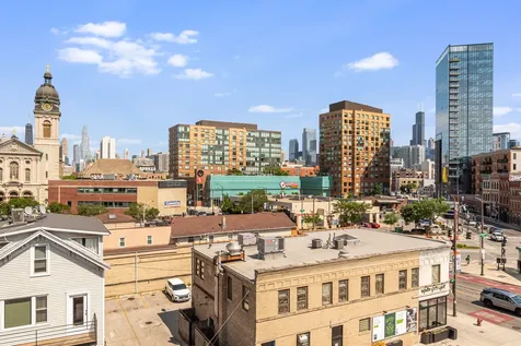 805 North Milwaukee Avenue Chicago IL 60642
