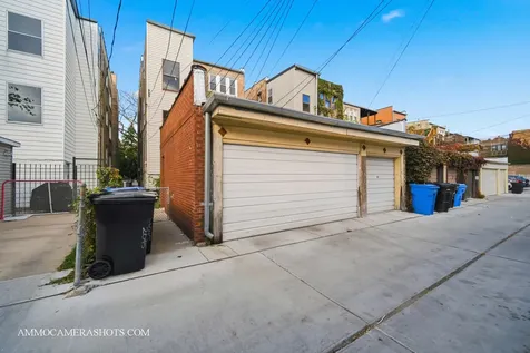 2045 West Farragut Avenue Chicago IL 60625