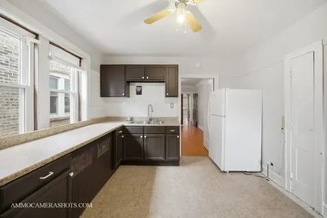 2045 West Farragut Avenue Chicago IL 60625