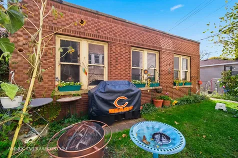 2045 West Farragut Avenue Chicago IL 60625