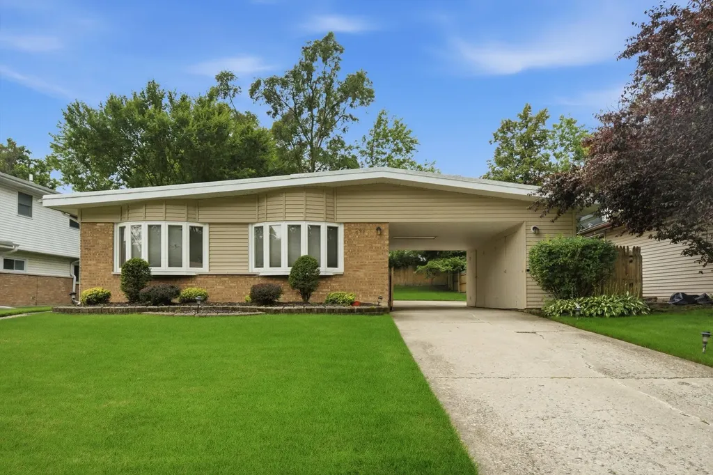 243 Tampa Street Park Forest IL 60466