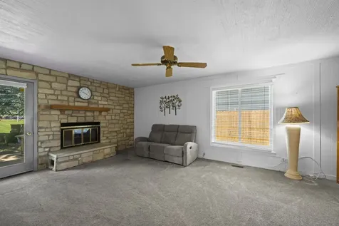 190 South Circle Avenue Bloomingdale IL 60108