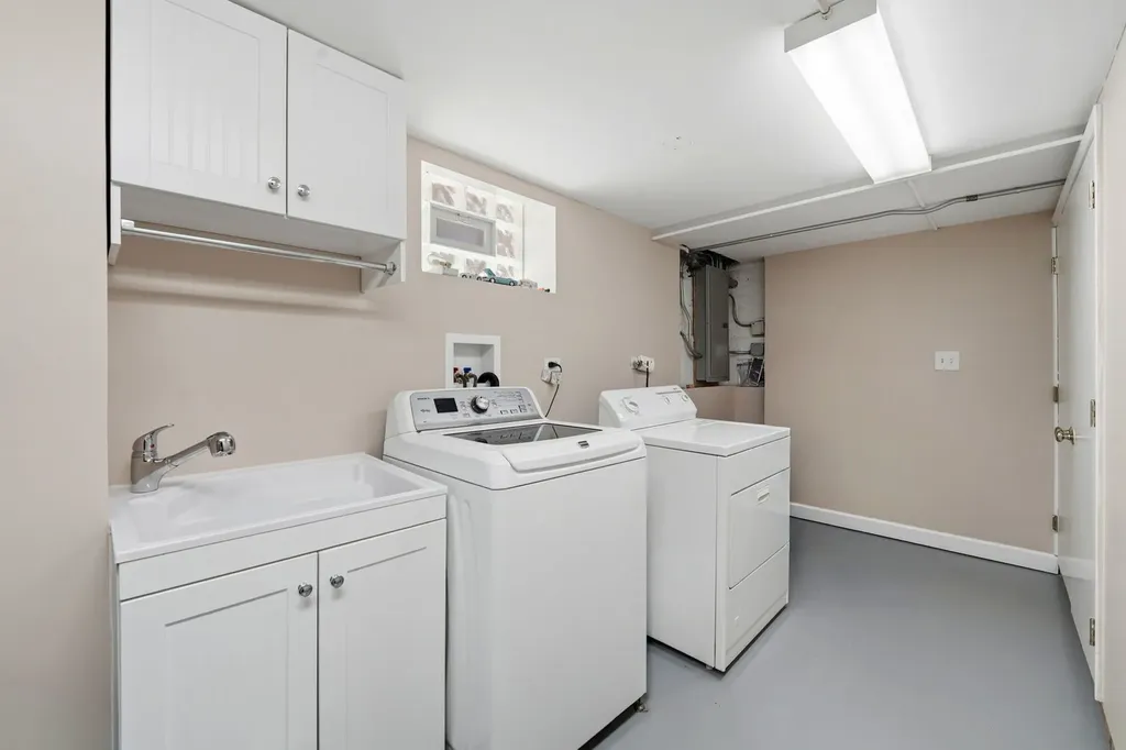 2924 West Jerome Street Chicago IL 60645