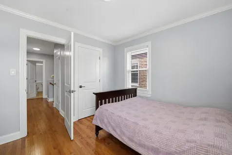 2924 West Jerome Street Chicago IL 60645
