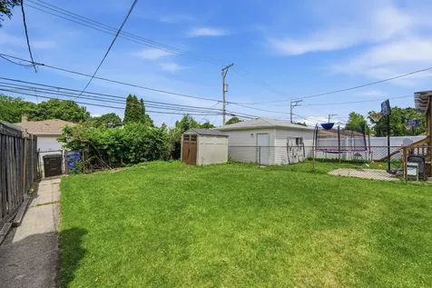 2924 West Jerome Street Chicago IL 60645