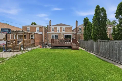 2924 West Jerome Street Chicago IL 60645