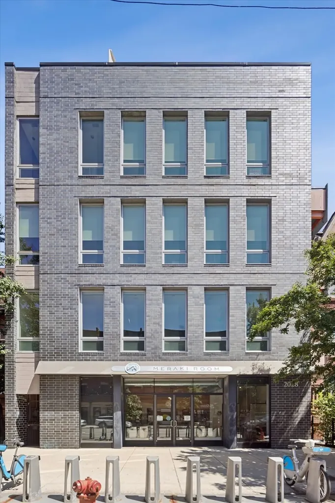 2028 West Division Street Chicago IL 60622