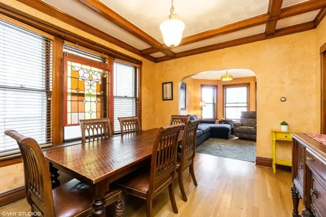 3255 North Kildare Avenue Chicago IL 60641