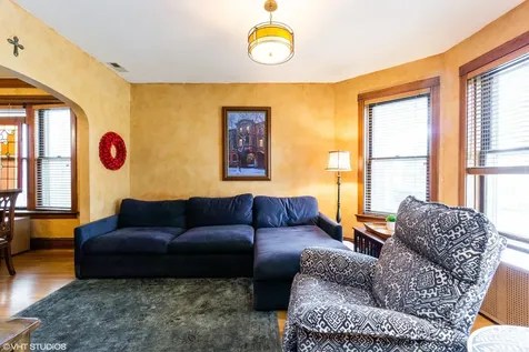3255 North Kildare Avenue Chicago IL 60641