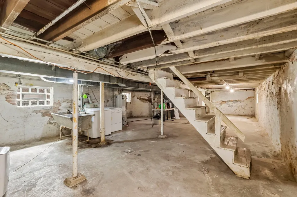 3234 West Haddon Avenue Chicago IL 60651
