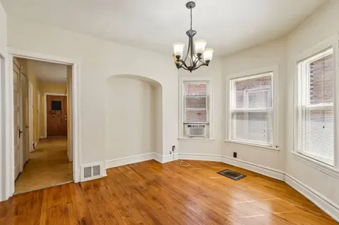 3234 West Haddon Avenue Chicago IL 60651