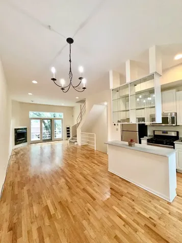 650 North Armour Street Chicago IL 60642