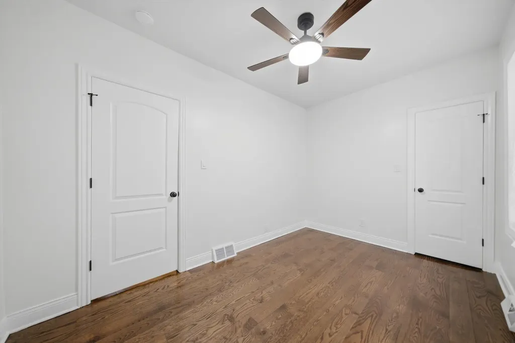 8611 South Aberdeen Street Chicago IL 60620