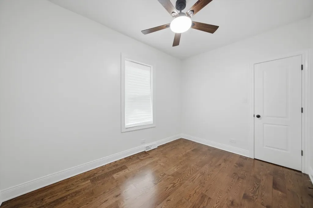 8611 South Aberdeen Street Chicago IL 60620