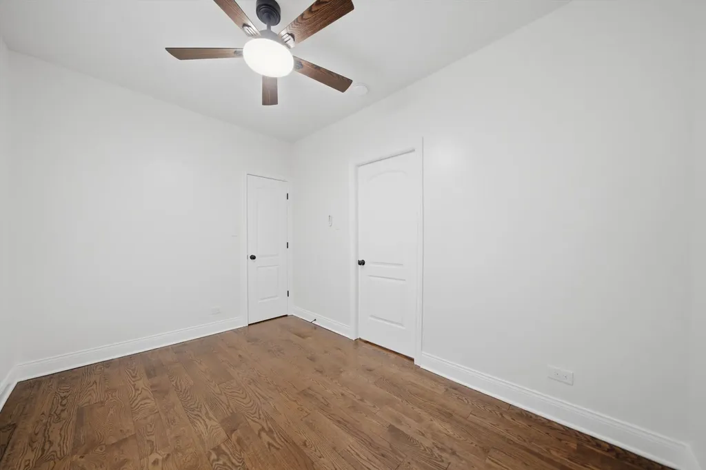8611 South Aberdeen Street Chicago IL 60620