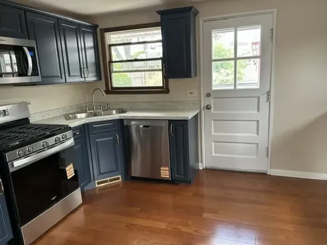 8855 South Komensky Avenue Hometown IL 60456